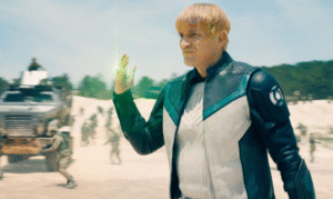 Nathan Fillion Defends Guy Gardner's Haircut in Superman Movie