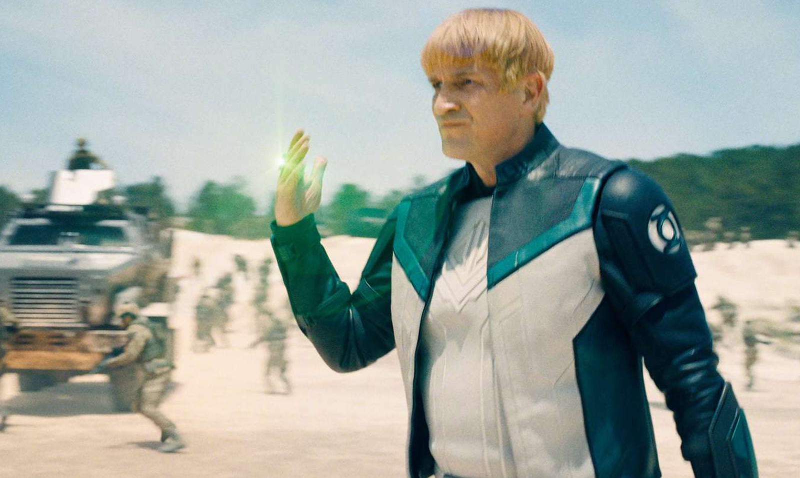 Nathan Fillion Defends Guy Gardner's Haircut in Superman Movie